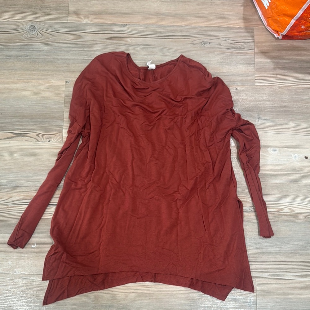 Women's Rust Top